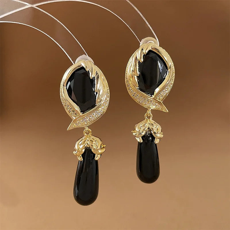 Bilincolor Fashion Retro Personalized Light Luxury Zircon Droplet Earrings