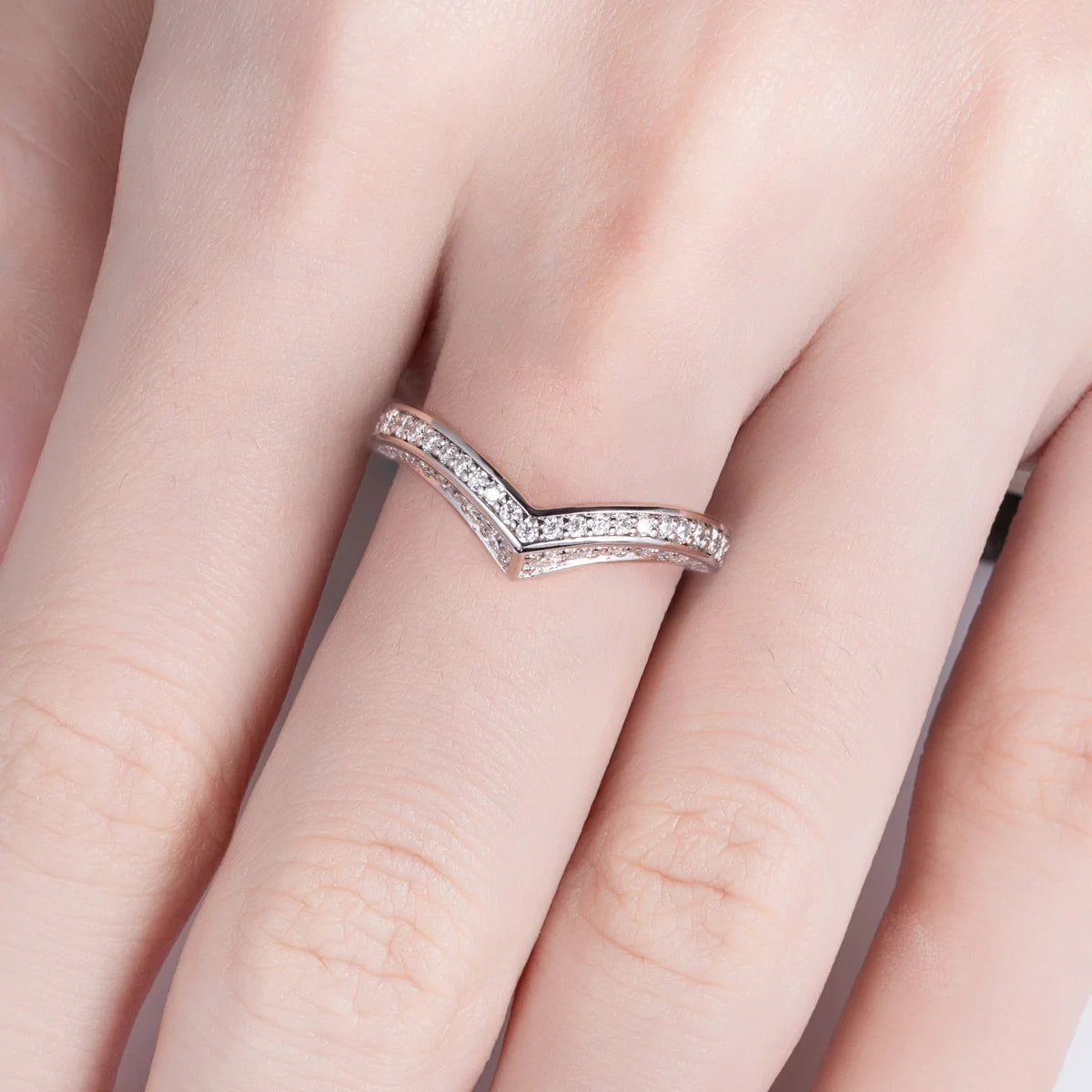 AnuJewel 2mm D Color Moissanite V Shape Wedding Bands 18k Gold Plated 925 Sterling Silver Bridal Ring Set For Girls Jewelry