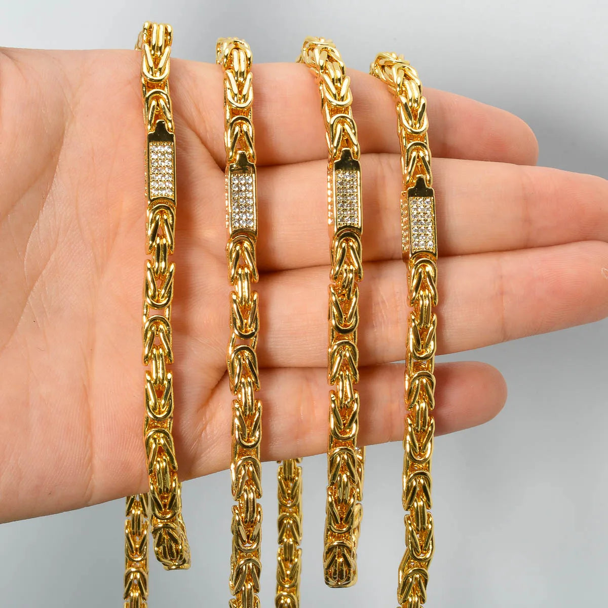 2024 Luxury Necklace Simple Gold Plated Color 18K Snack Chains 24in/28in Trendy Anniversary Engagement Party Jewelry for Women