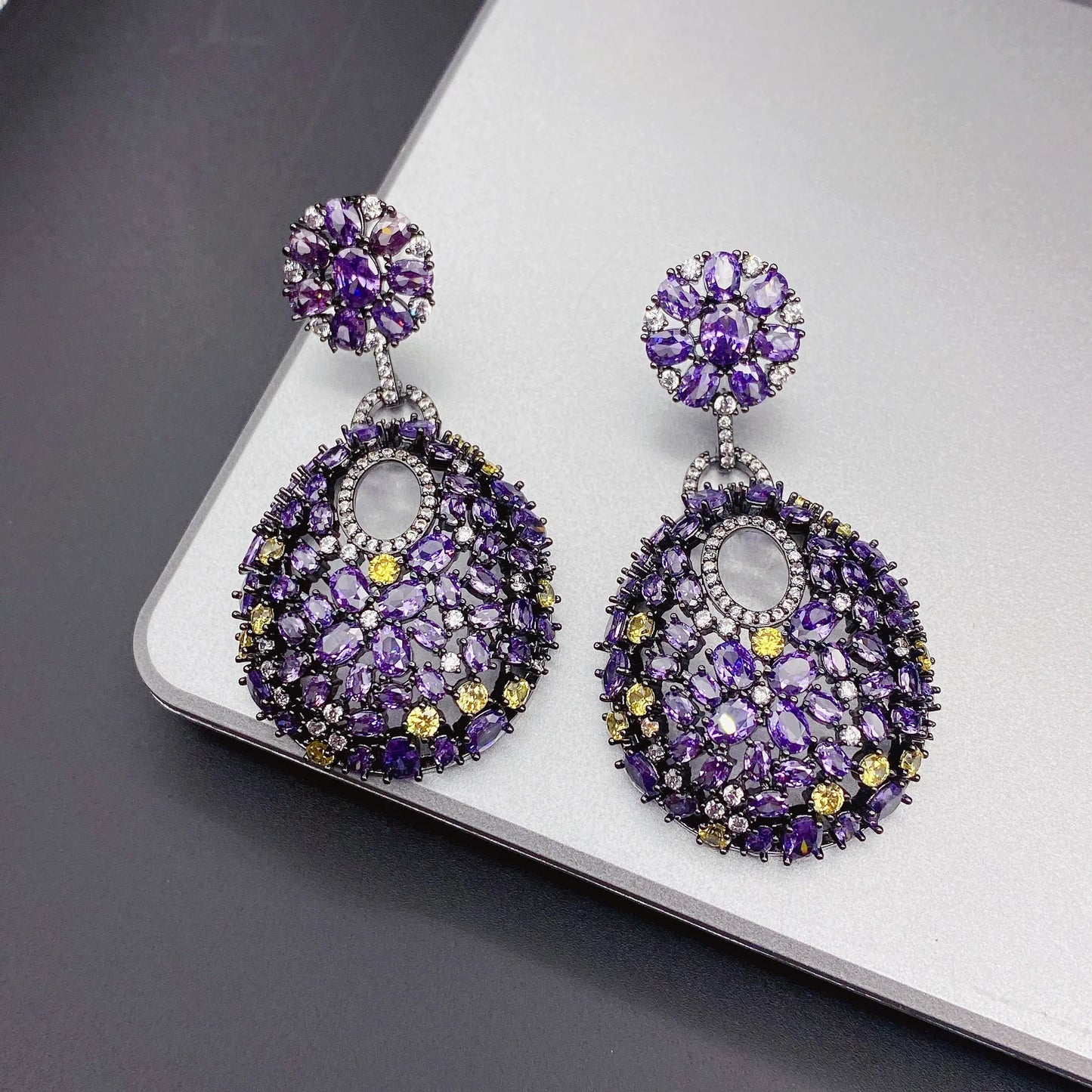 2023 Retro Round Set Purple Diamond Fashion Women's Exaggerated Silver Needle Earrings