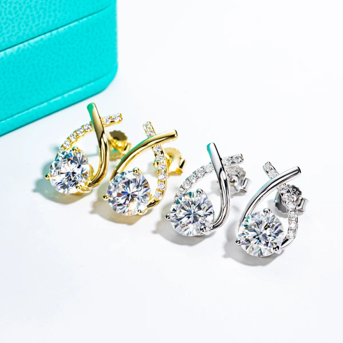 AnuJewel 4cttw D Color Moissanite Diamond 18K Gold Plated 925 Sterling Silver Stud Earrings For Woman Gifts Wholesale