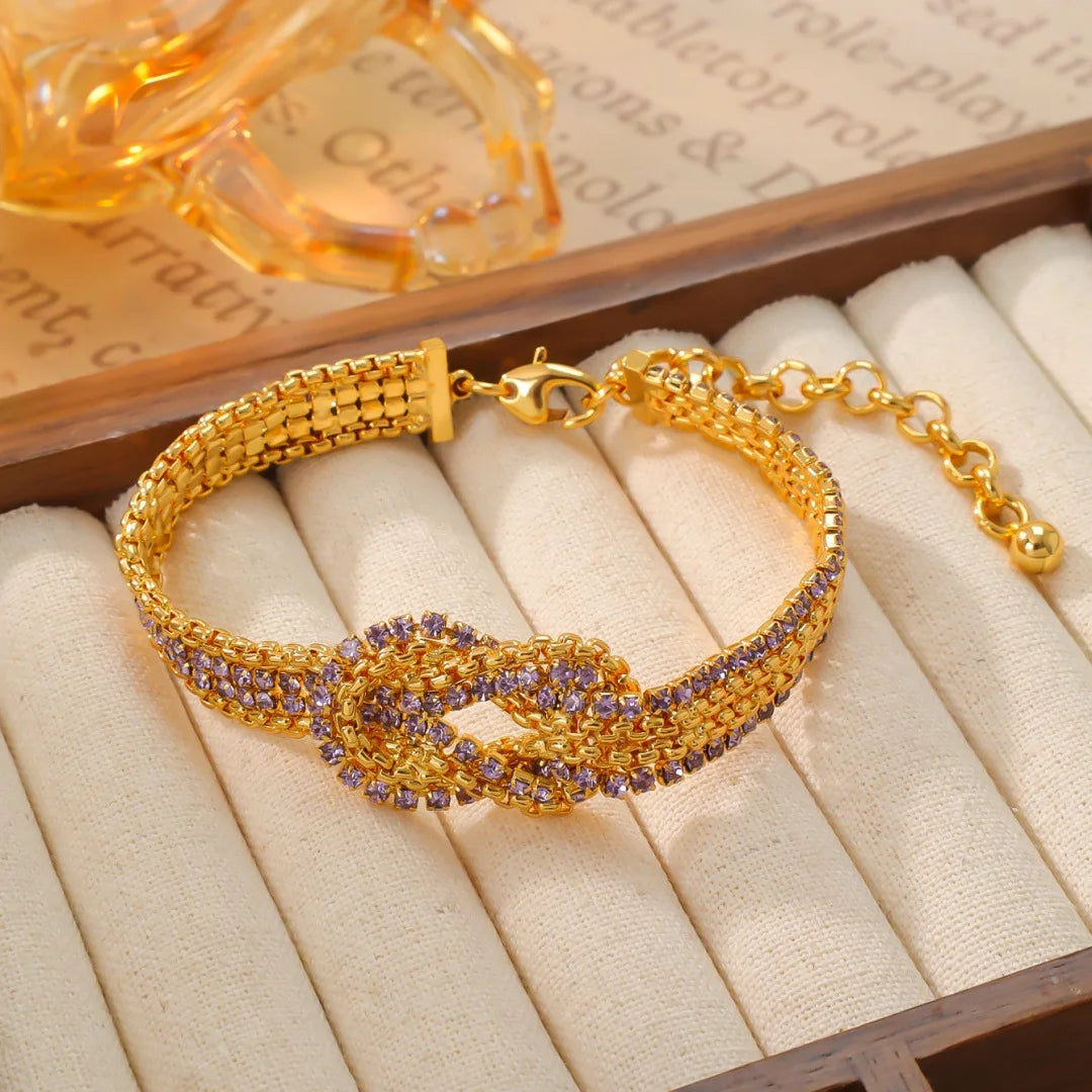 Ancient court retro inlaid bracelet, keep the color simple fashion