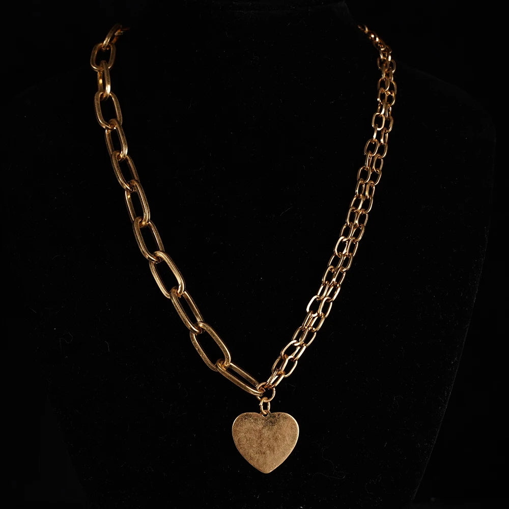 Retro Palace Style Multi-layer Natural Stone Necklace Female Light Luxury High Sense of Elegant Medieval Clavicle Chain