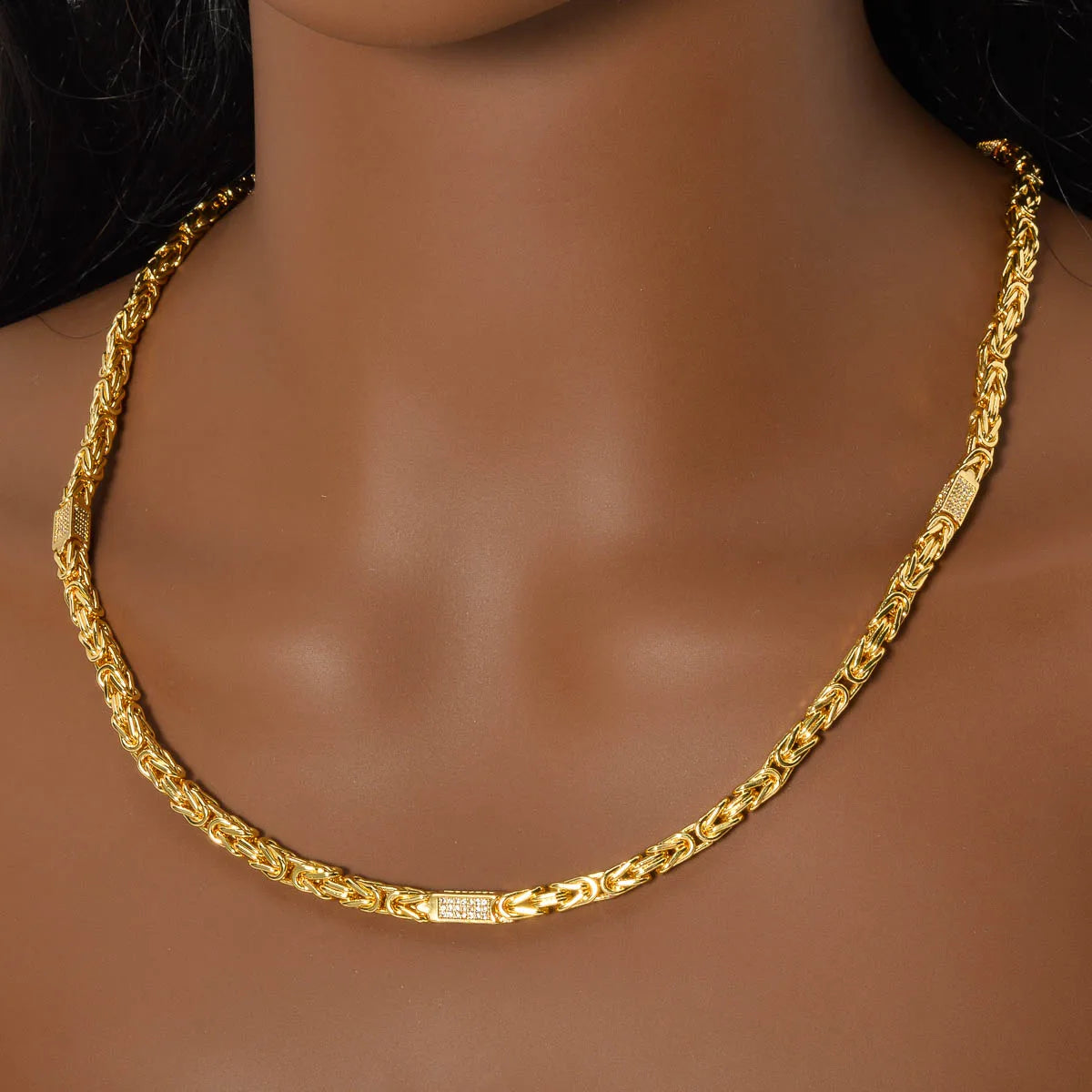 2024 New Geometric Crystal Necklace for Women Chic 18k Gold Plated Metal Choker Clavicle chain Female Exquisite Jewelry Hot Sale