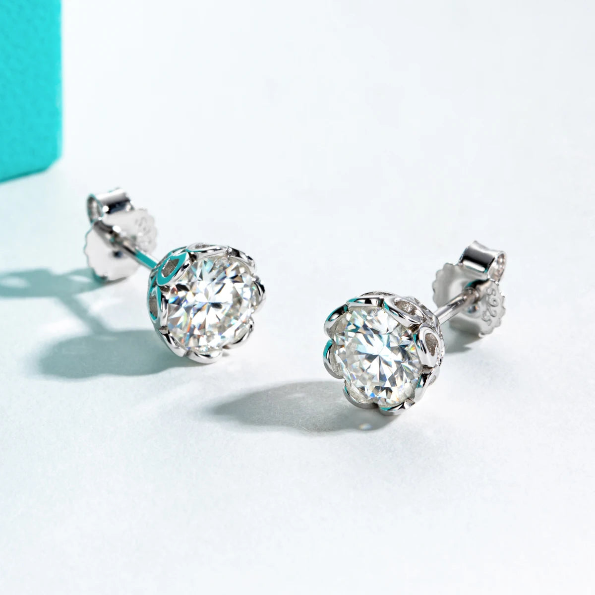 AnuJewel 2cttw-6cttw Moissanites Diamond Earrings 925 Sterling Silver D Color VVS1 Moissanite Classic Stud Earrings For Woman