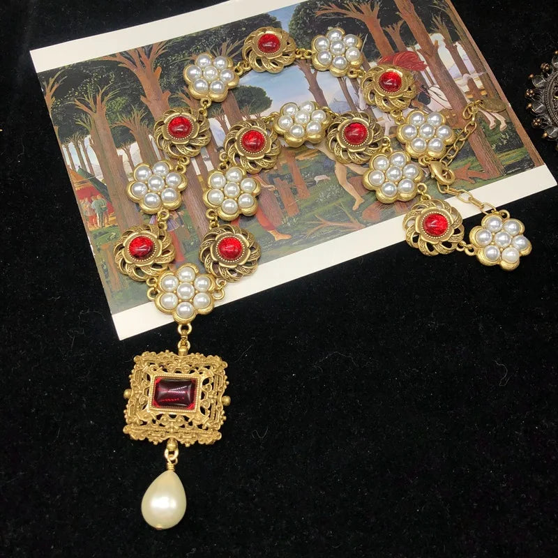 Retro palace style light luxury temperament pearl glaze inlaid flower necklace elegant everything pendant sweater chain female f
