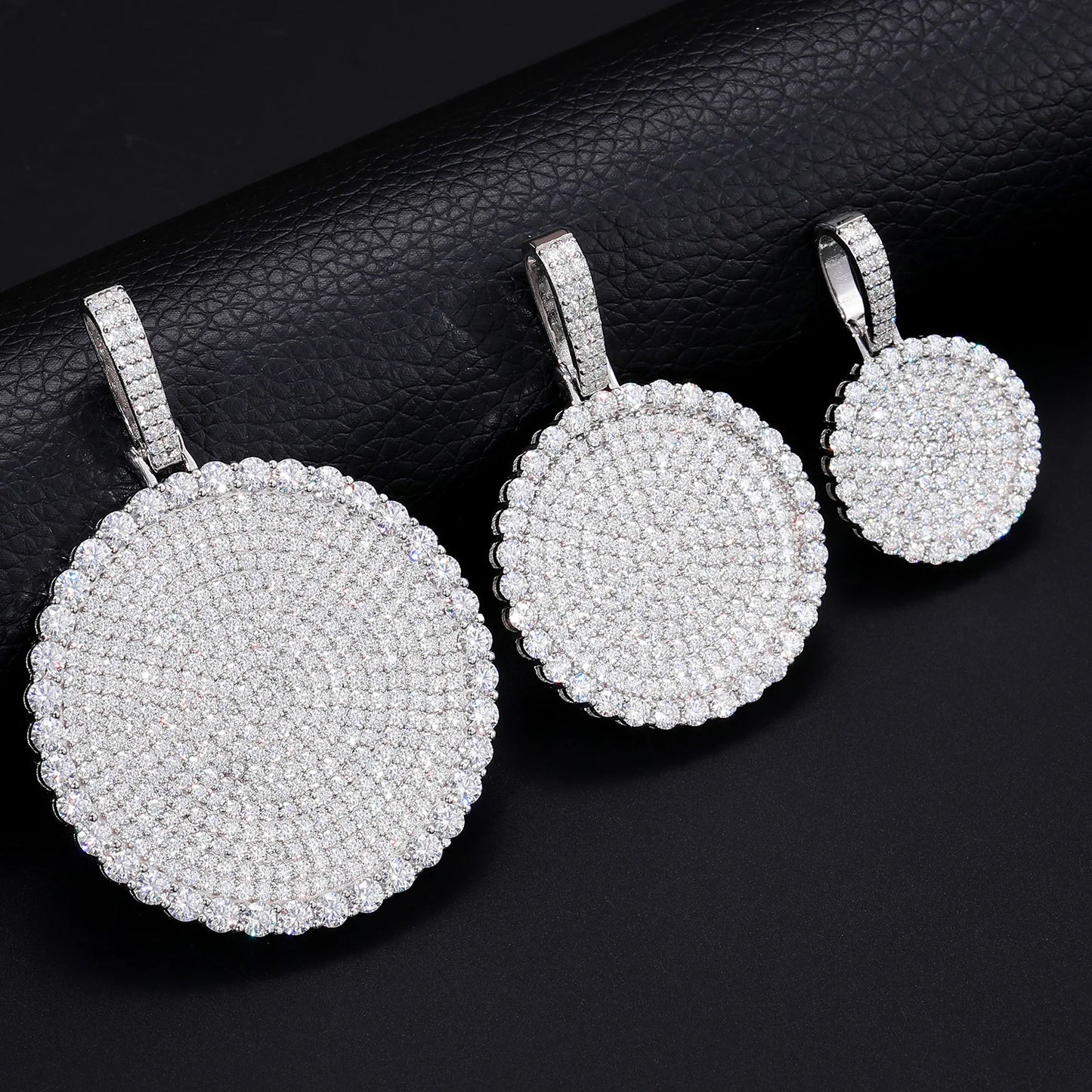 20/30/40mm Round D Color VVS Moissanite Pendant 925 Sterling Silver Necklaces Iced Out Shining Passed Diamond Test Wholesale